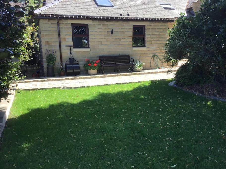 Beautiful 1 Bedroom Holiday Home In Lancaster Bagian luar foto